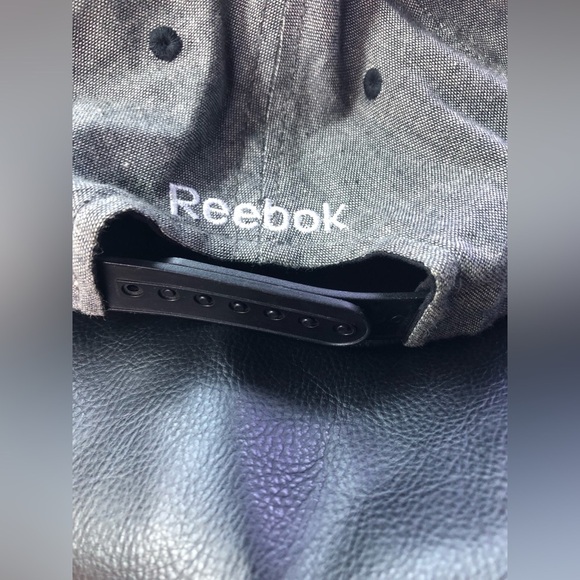 Ottawa  senators Reebok center ice snapback hat - Picture 3 of 4